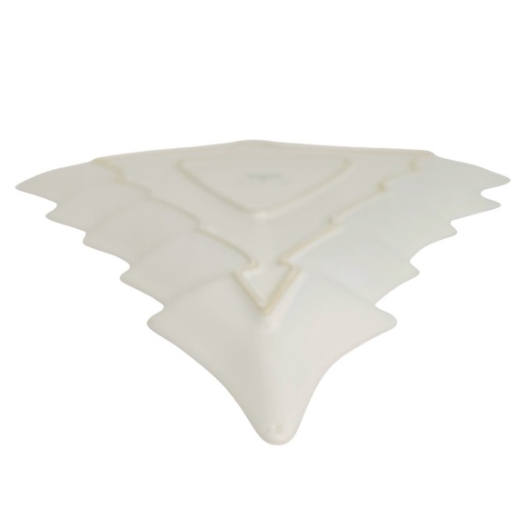 POTTERY BARN Holiday Tree Stoneware Serving platter Cream Collectible Like new - Picture 11 of 12